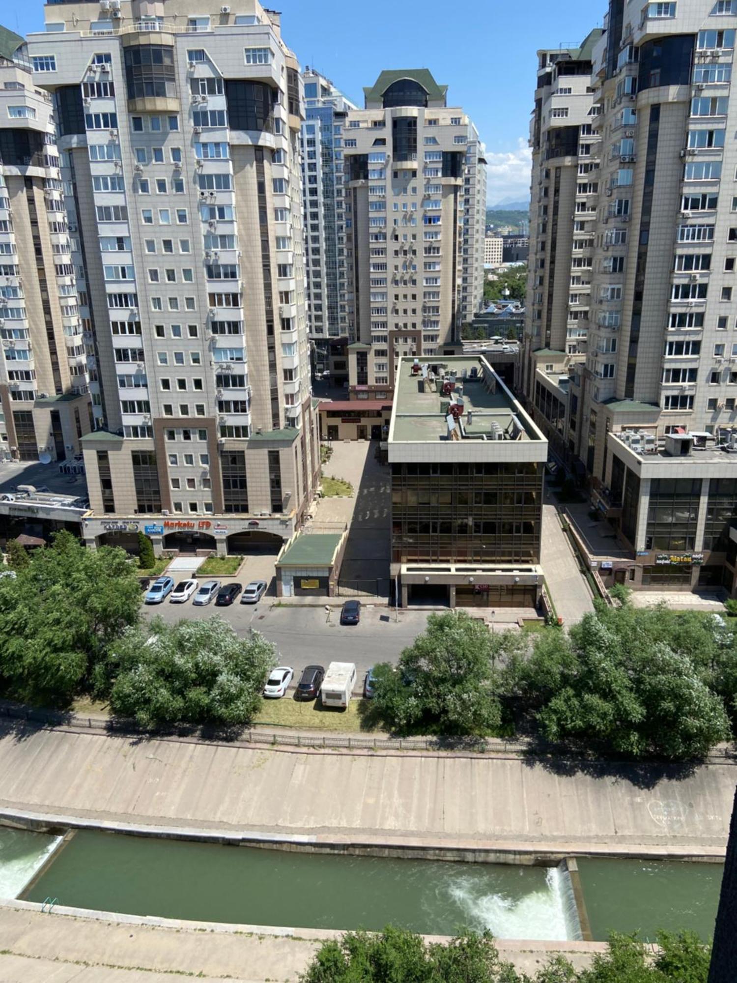 Квартира В Центре Алматы Exterior photo